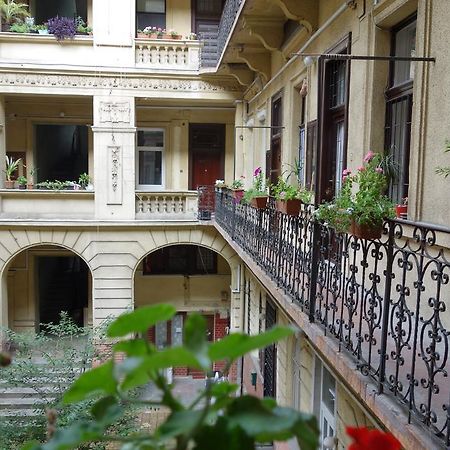 Vivid Csengery Apartment Будапешт Номер фото