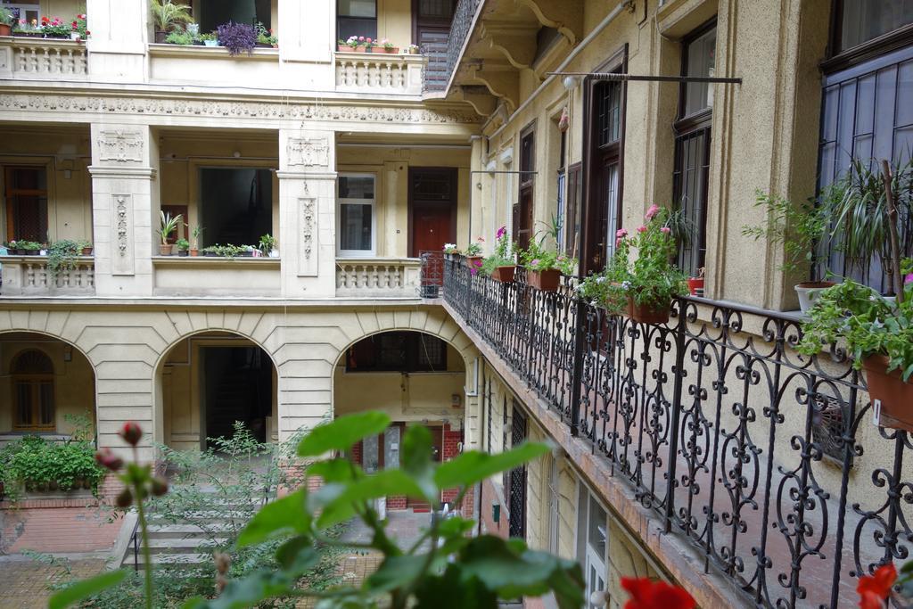 Vivid Csengery Apartment Будапешт Номер фото